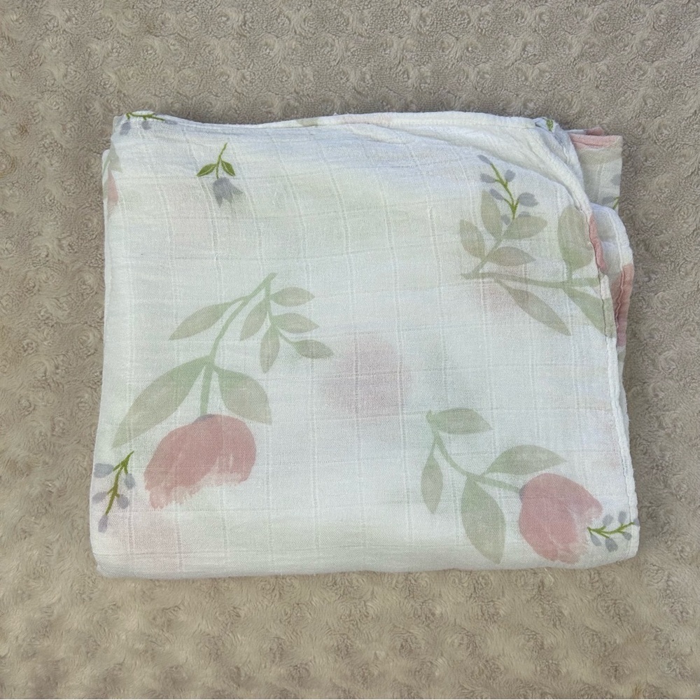 Little Unicorn Floral Baby Swaddle Blanket Pink White Flowers Bamboo Muslin